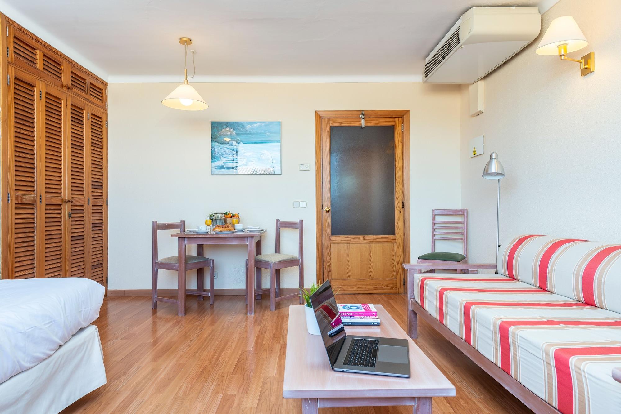 Apartamentos Carlos V Alcudia  Exterior photo